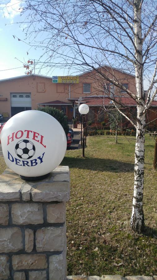 Hotel Derby Orasje Esterno foto